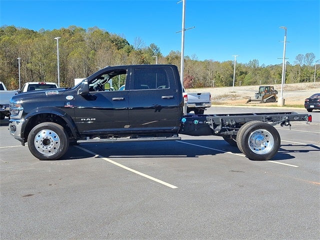 2025 RAM 5500HD Tradesman/Big Horn