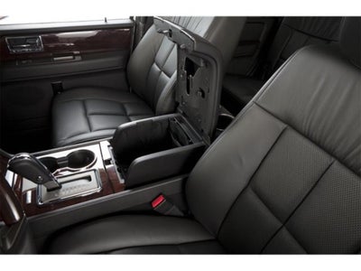 2013 Lincoln Navigator Base